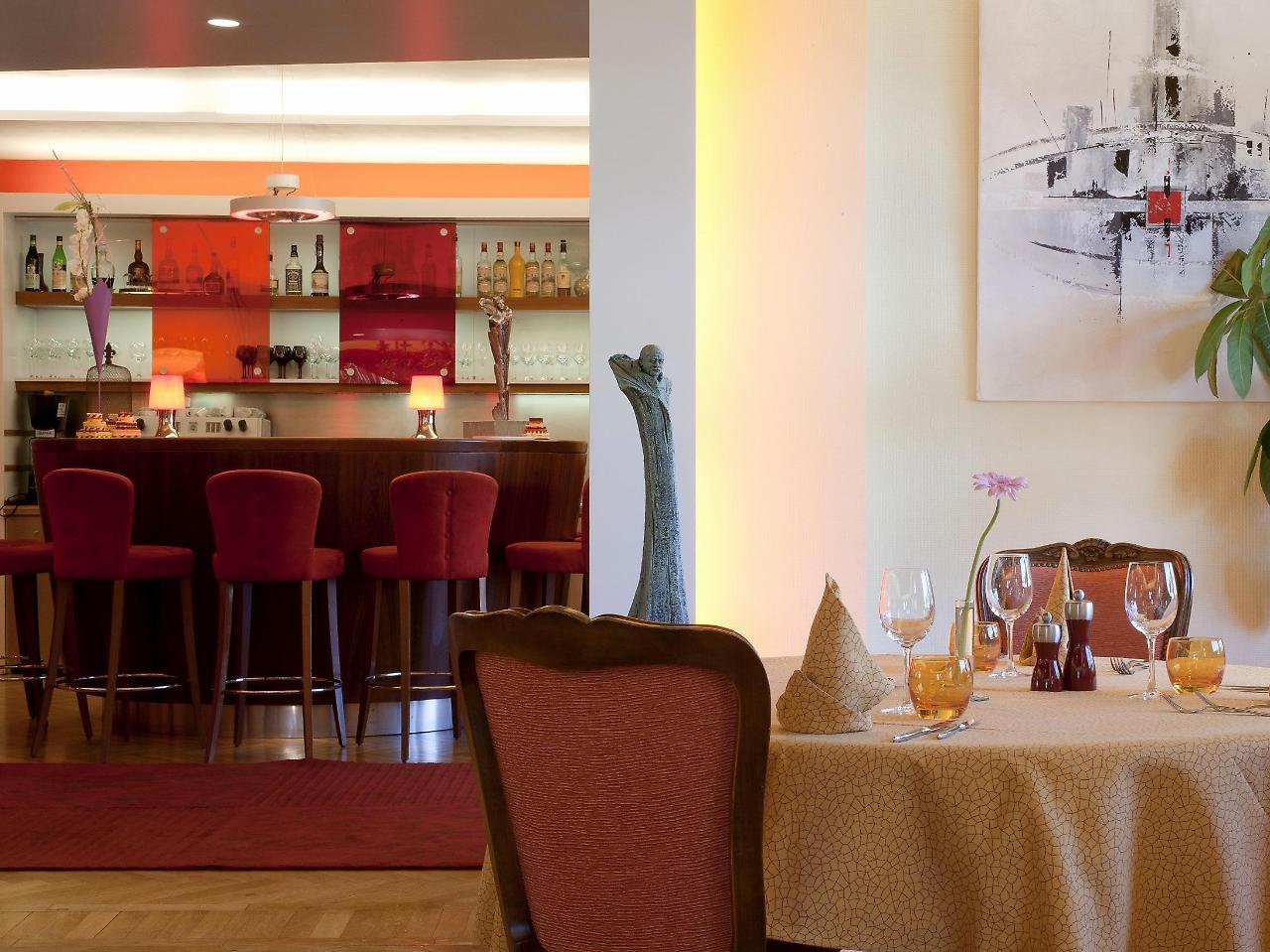 Hotel Restaurant Logis La Palette Wettolsheim ภายนอก รูปภาพ