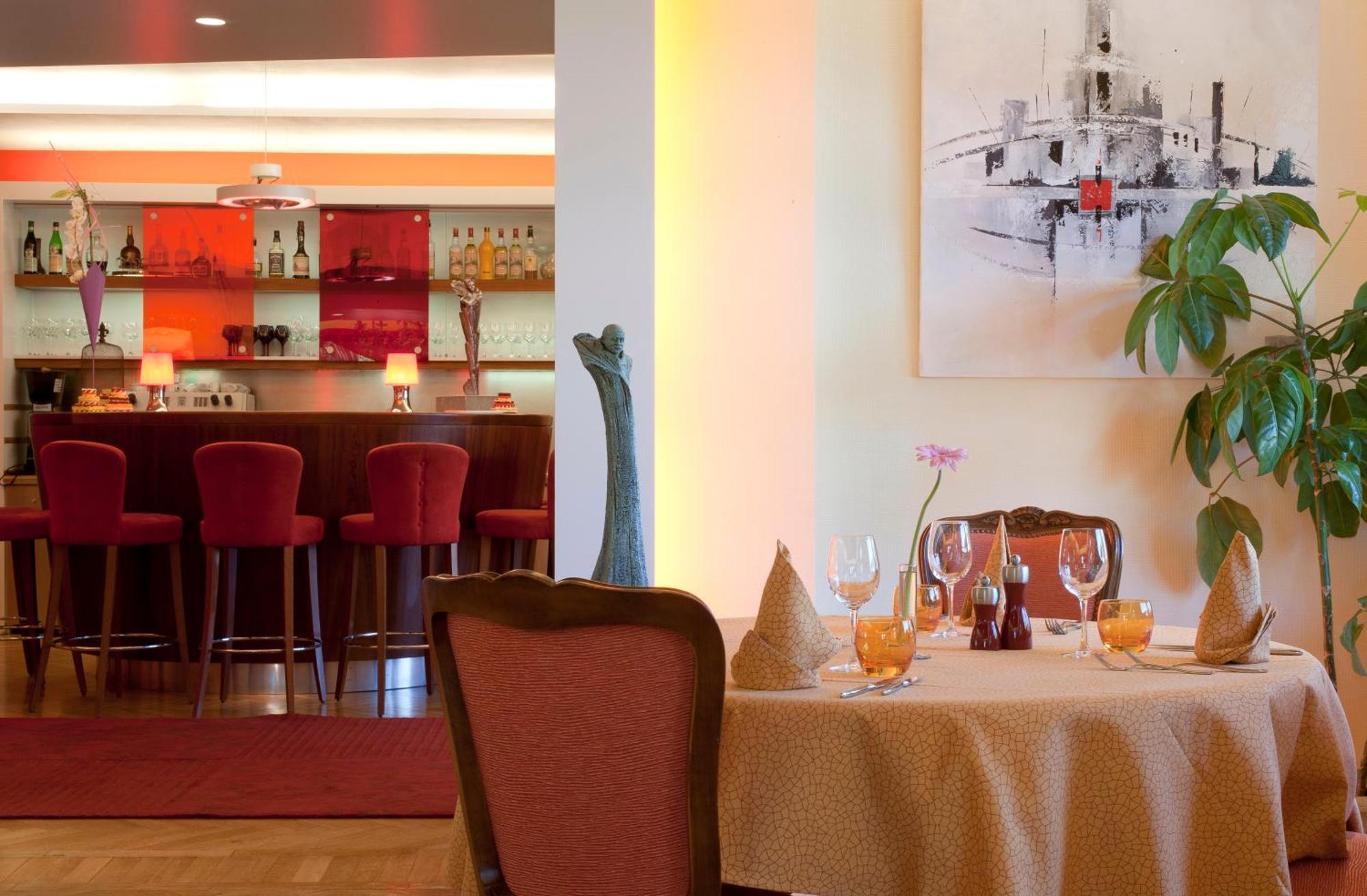 Hotel Restaurant Logis La Palette Wettolsheim ภายนอก รูปภาพ