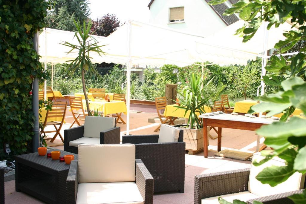 Hotel Restaurant Logis La Palette Wettolsheim ภายนอก รูปภาพ