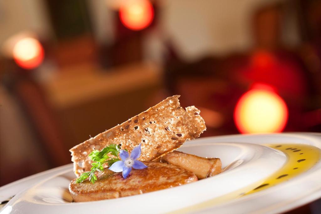 Hotel Restaurant Logis La Palette Wettolsheim ภายนอก รูปภาพ
