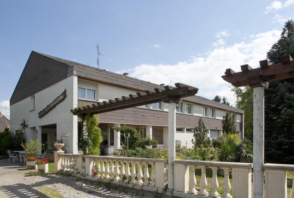 Hotel Restaurant Logis La Palette Wettolsheim ภายนอก รูปภาพ